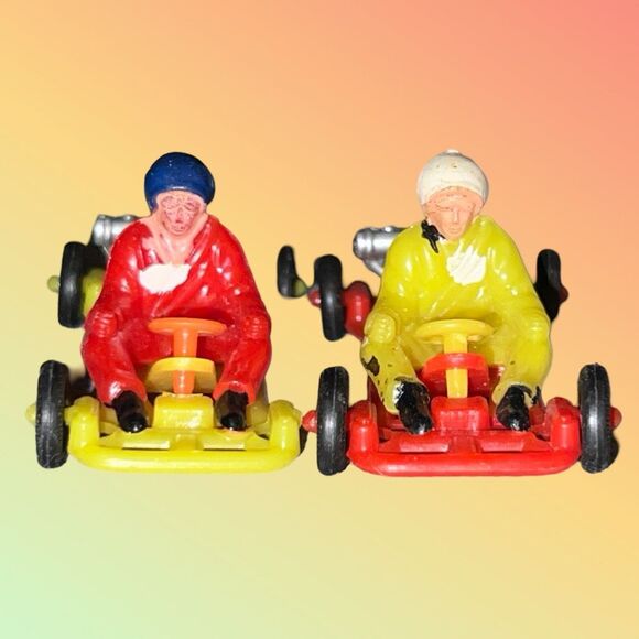 2 Vintage Go Kart Racing Plastic Toy Cake Toppers B17 - Picture 1 of 6